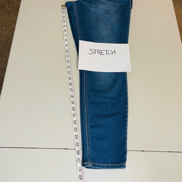 Old Navy High-Rise Rockstar Super Skinny Built -In Warm Jeans 12 Blue Pockets - Picture 9 of 11